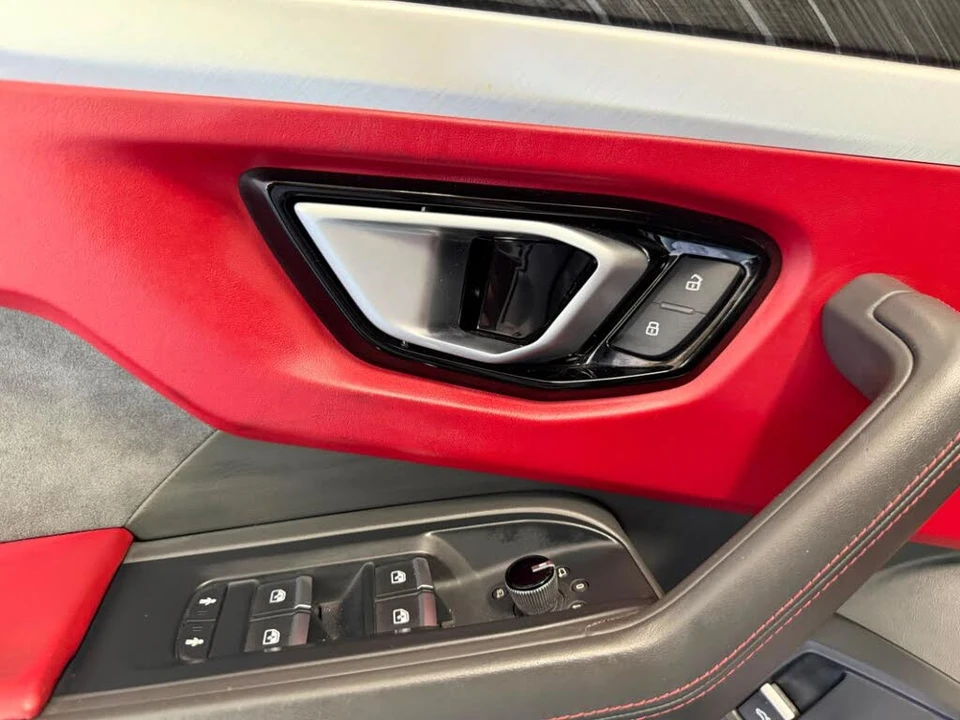 2020 Lamborghini Urus - Image 12 of 31