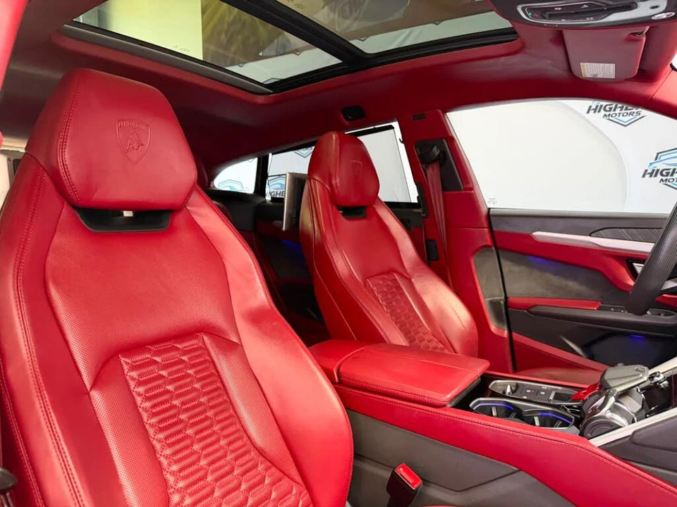 2020 Lamborghini Urus - Image 29 of 31