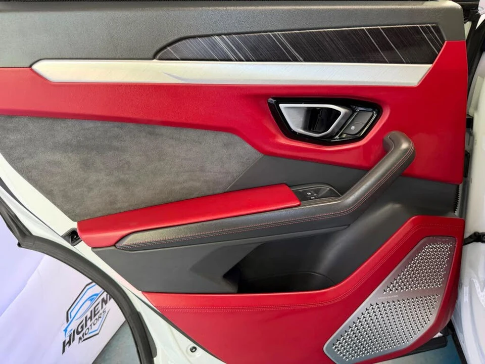 2020 Lamborghini Urus - Image 20 of 31