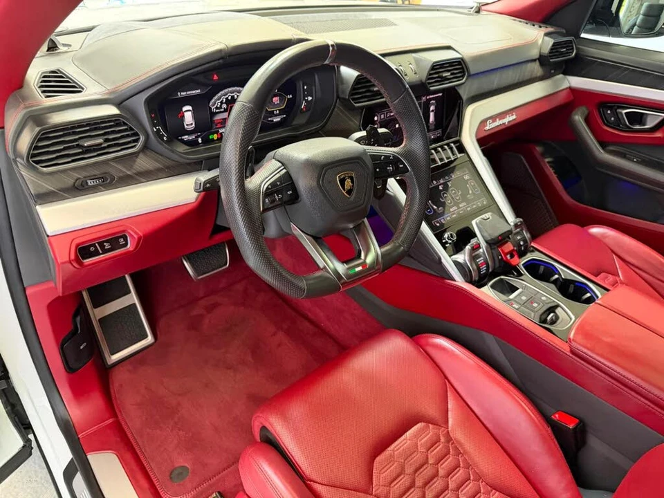 2020 Lamborghini Urus - Image 17 of 31