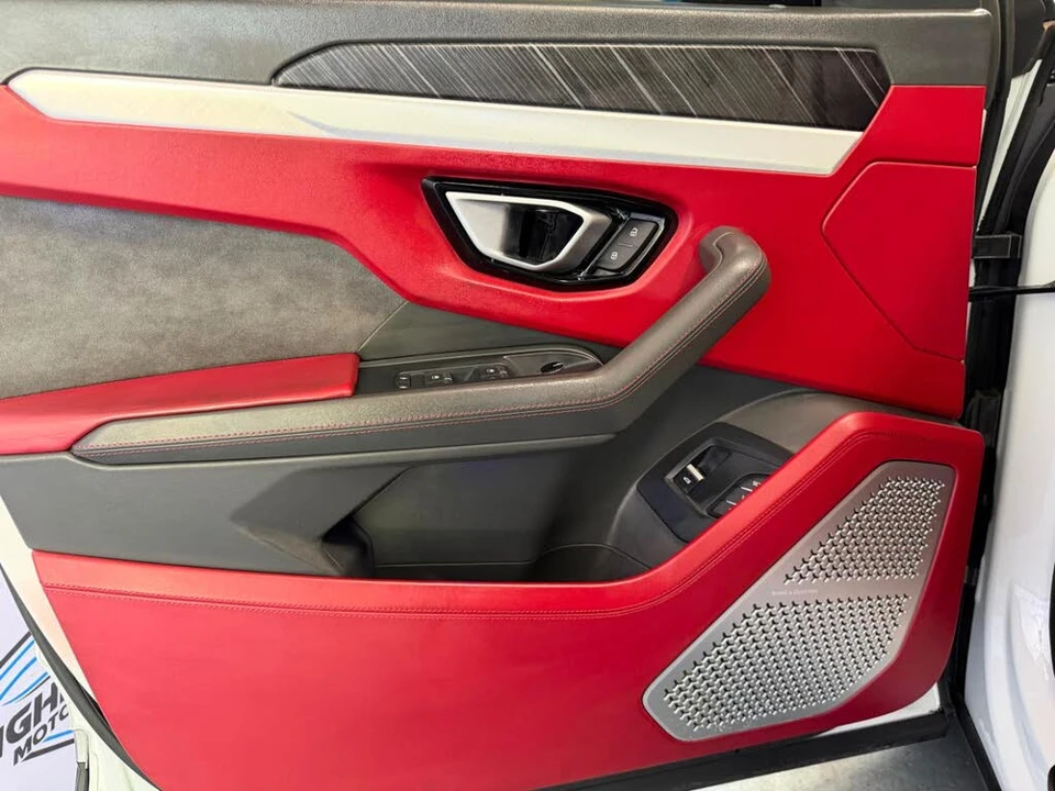 2020 Lamborghini Urus - Image 11 of 31