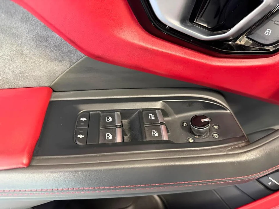 2020 Lamborghini Urus - Image 13 of 31