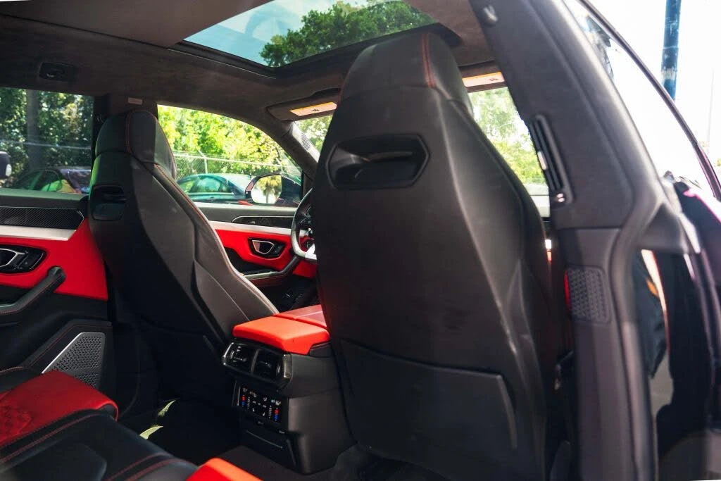 2020 Lamborghini Urus - Image 24 of 31