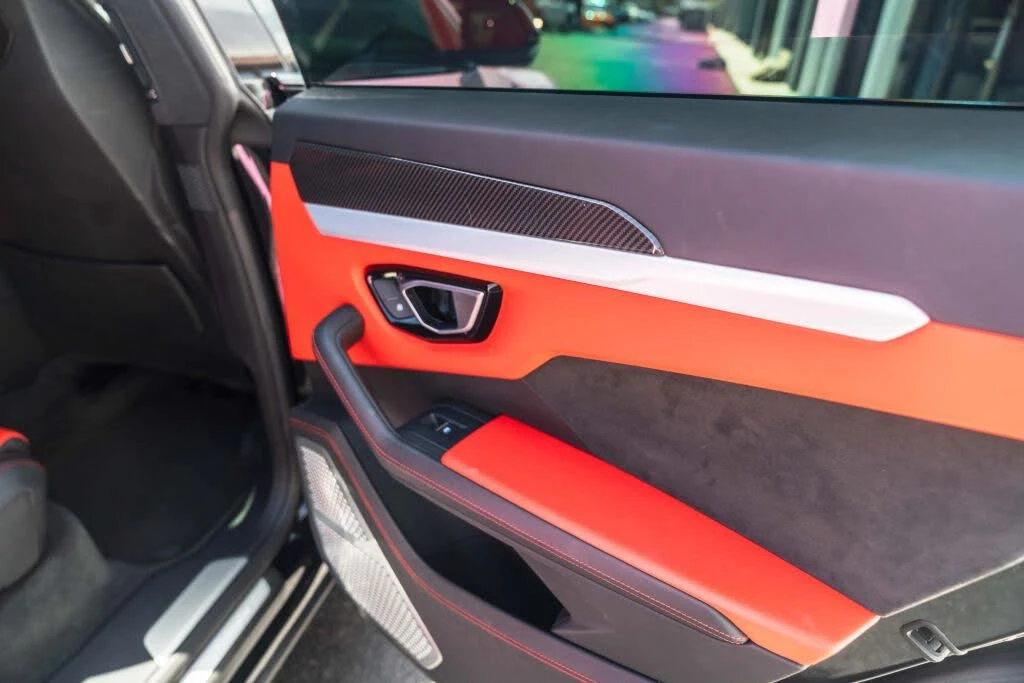 2020 Lamborghini Urus - Image 26 of 31