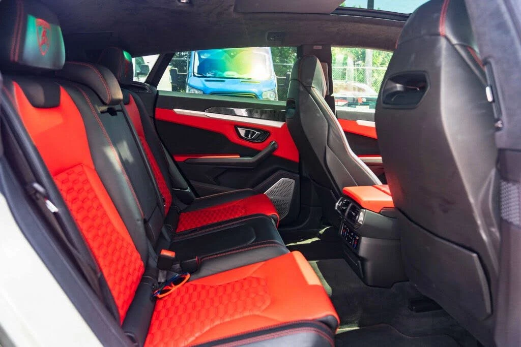 2020 Lamborghini Urus - Image 22 of 31