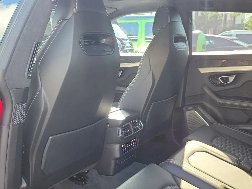 2020 Lamborghini Urus - Image 11 of 28
