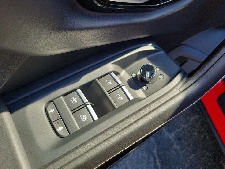 2020 Lamborghini Urus - Image 18 of 28
