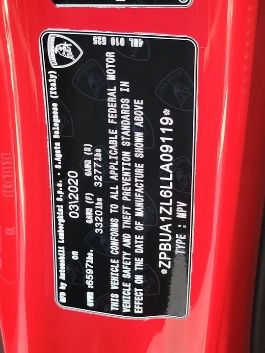 2020 Lamborghini Urus - Image 27 of 28