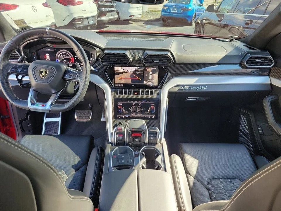 2020 Lamborghini Urus - Image 13 of 28