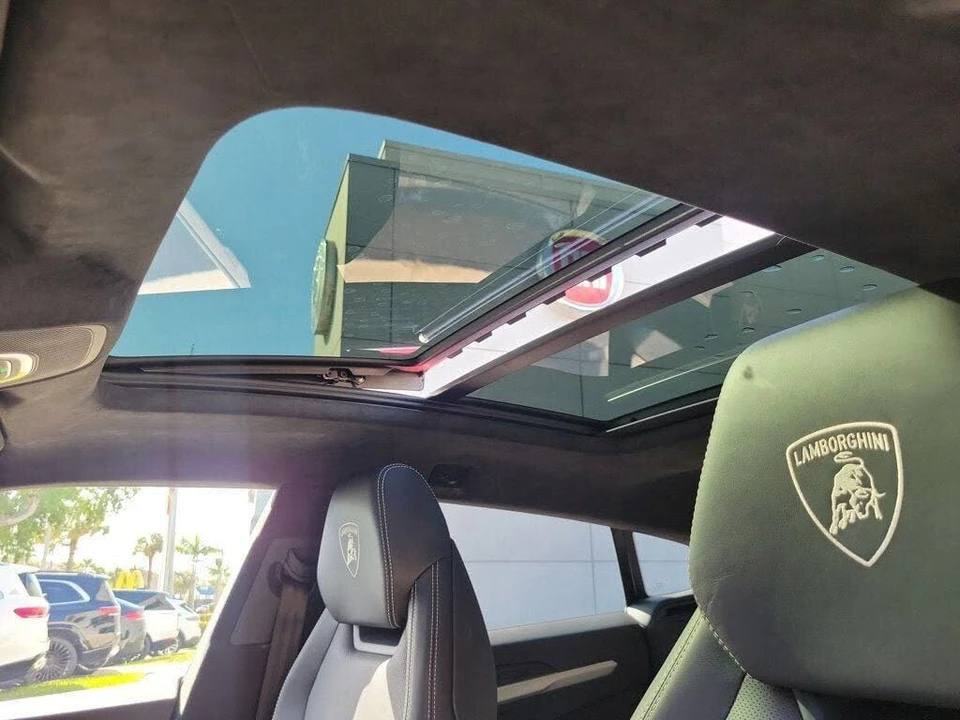 2020 Lamborghini Urus - Image 16 of 28