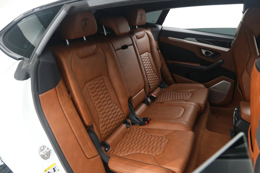 2020 Lamborghini Urus - Image 14 of 31