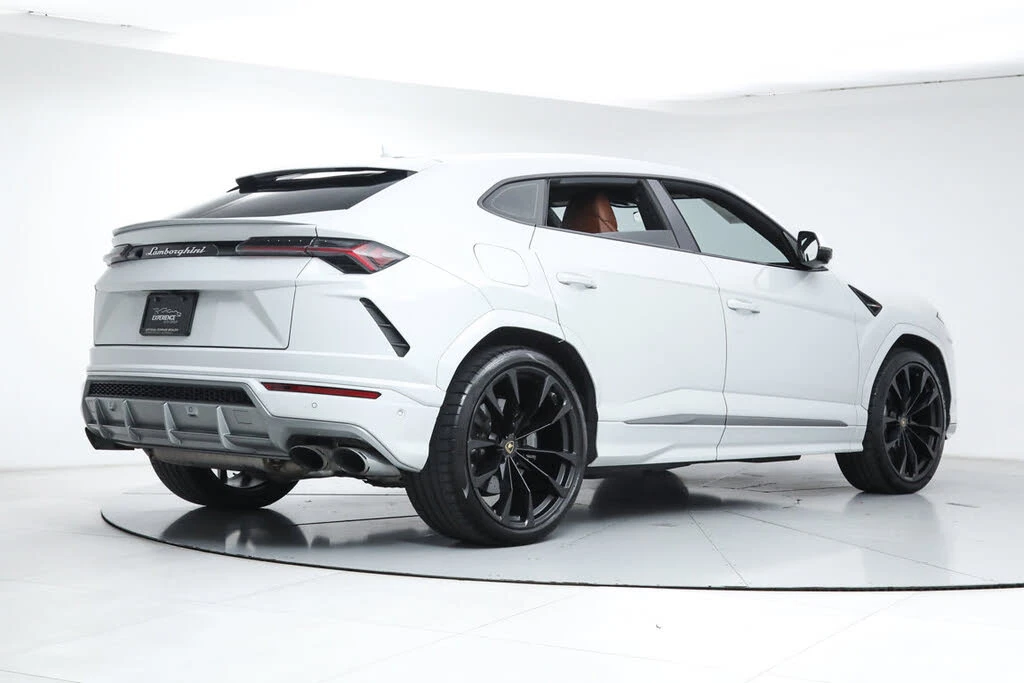 2020 Lamborghini Urus - Image 5 of 31