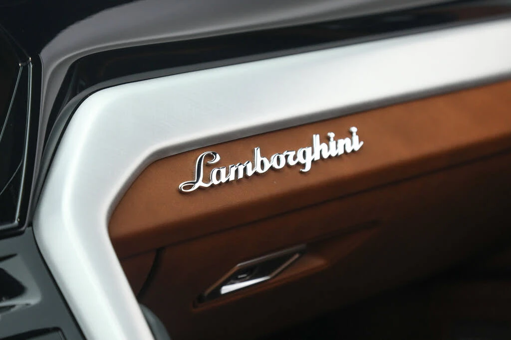 2020 Lamborghini Urus - Image 24 of 31