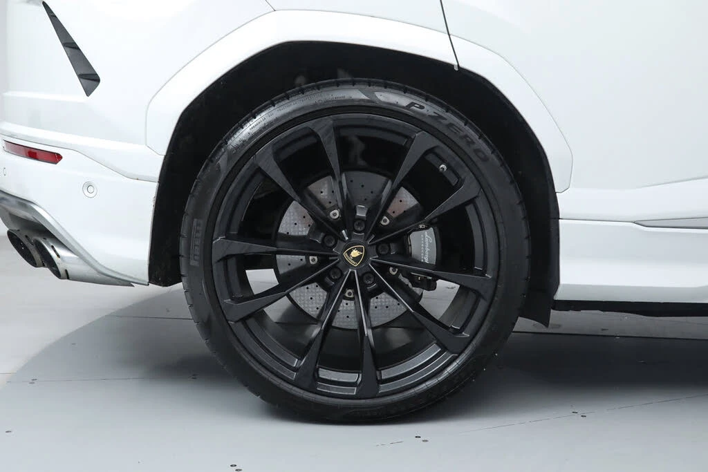2020 Lamborghini Urus - Image 31 of 31
