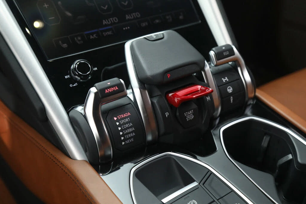 2020 Lamborghini Urus - Image 23 of 31