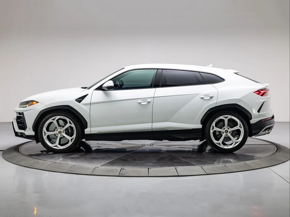 2020 Lamborghini Urus - Image 2 of 6