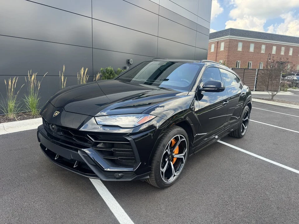 2020 Lamborghini Urus - Image 3 of 14