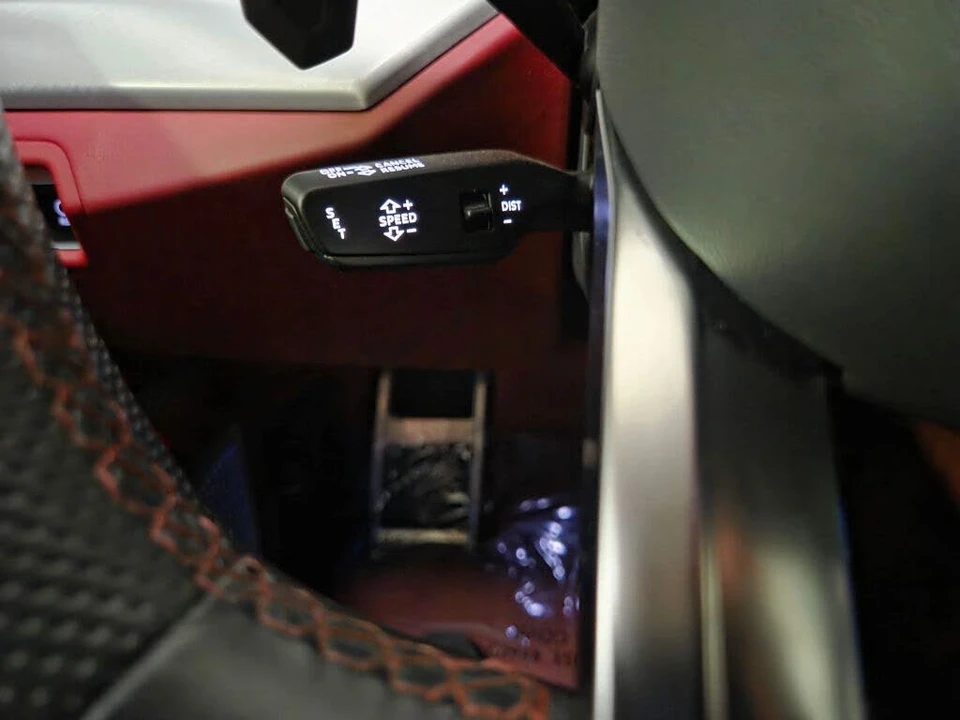 2020 Lamborghini Urus - Image 25 of 31