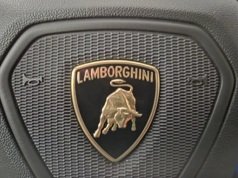 2020 Lamborghini Urus - Image 19 of 31