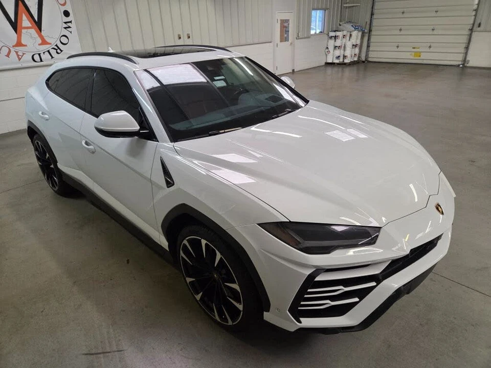 2020 Lamborghini Urus - Image 11 of 31