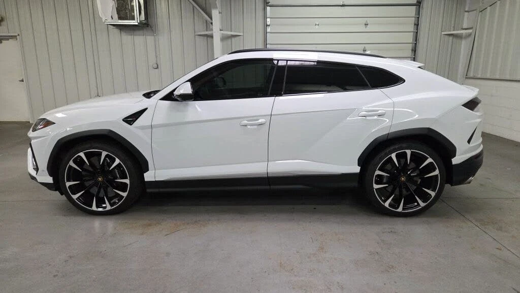 2020 Lamborghini Urus - Image 3 of 31