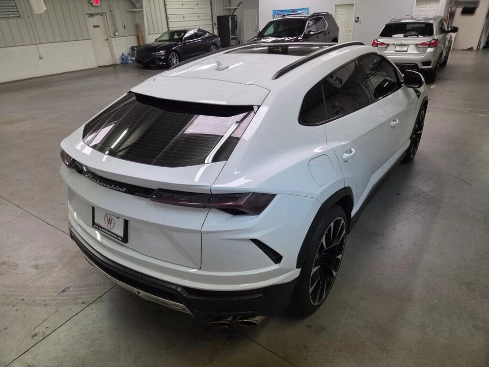 2020 Lamborghini Urus - Image 7 of 31
