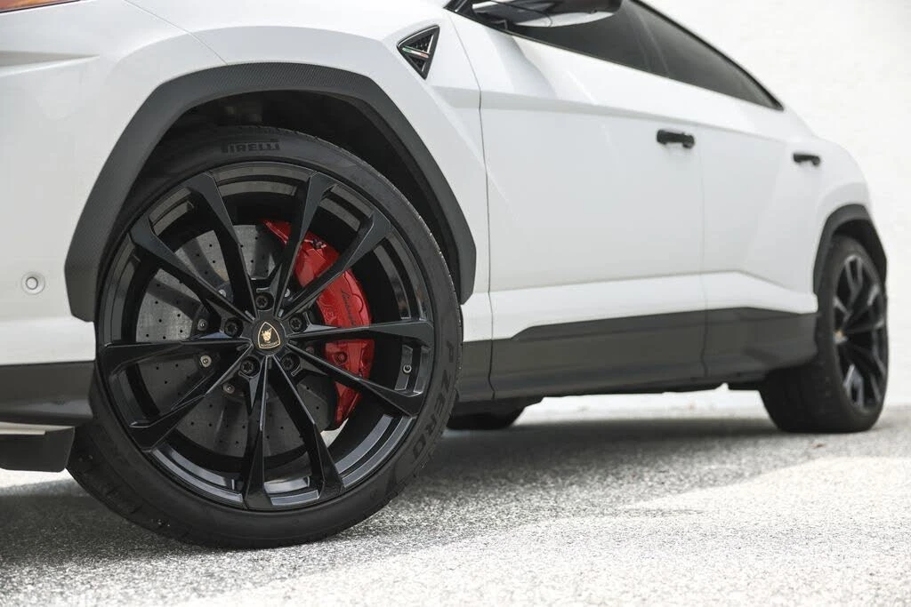 2020 Lamborghini Urus - Image 14 of 31
