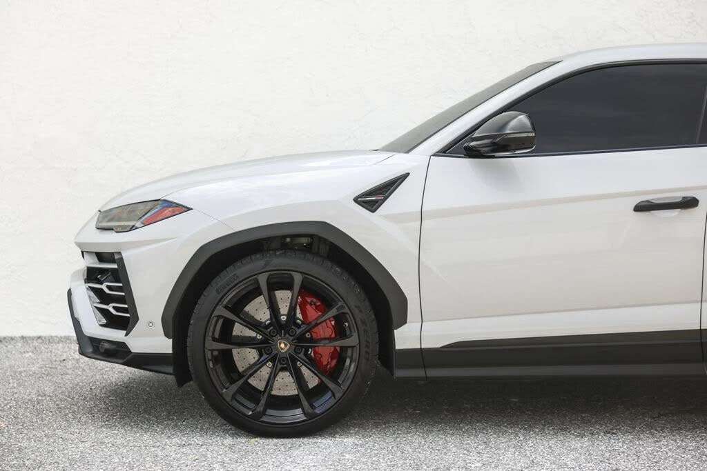 2020 Lamborghini Urus - Image 16 of 31