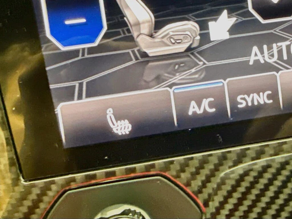2020 Lamborghini Urus - Image 19 of 31