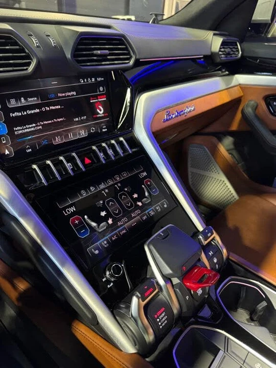 2020 Lamborghini Urus - Image 11 of 31