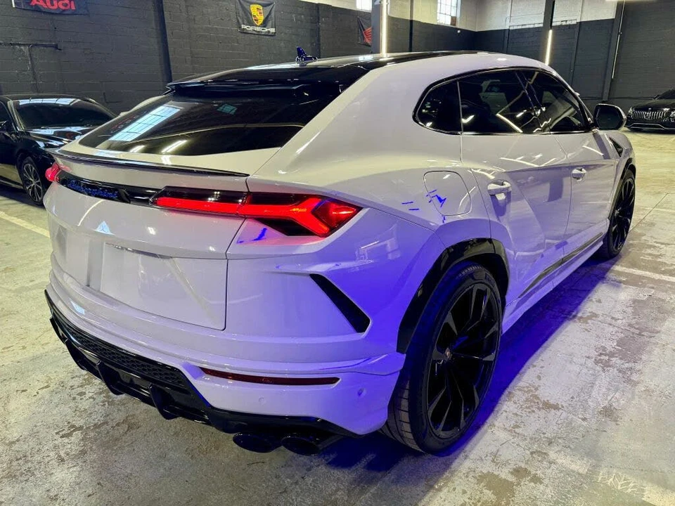 2020 Lamborghini Urus - Image 5 of 31