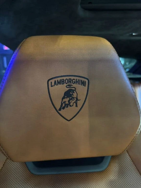 2020 Lamborghini Urus - Image 25 of 31