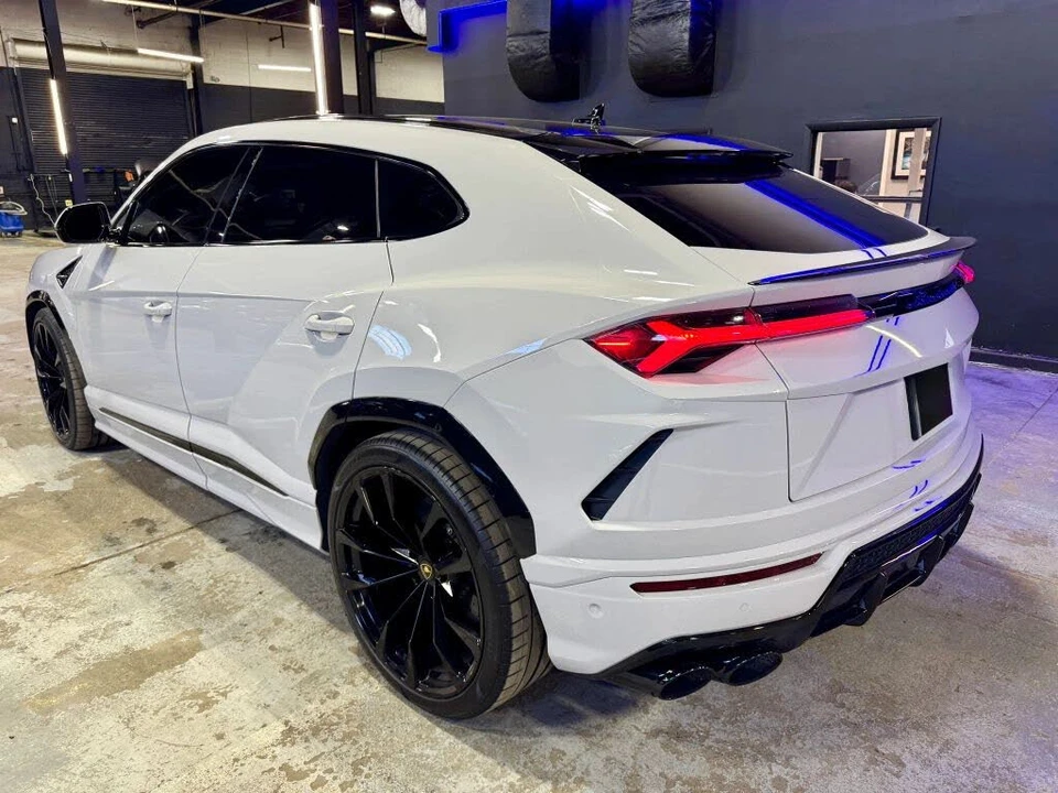 2020 Lamborghini Urus - Image 3 of 31