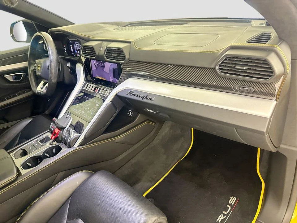 2020 Lamborghini Urus - Image 31 of 31