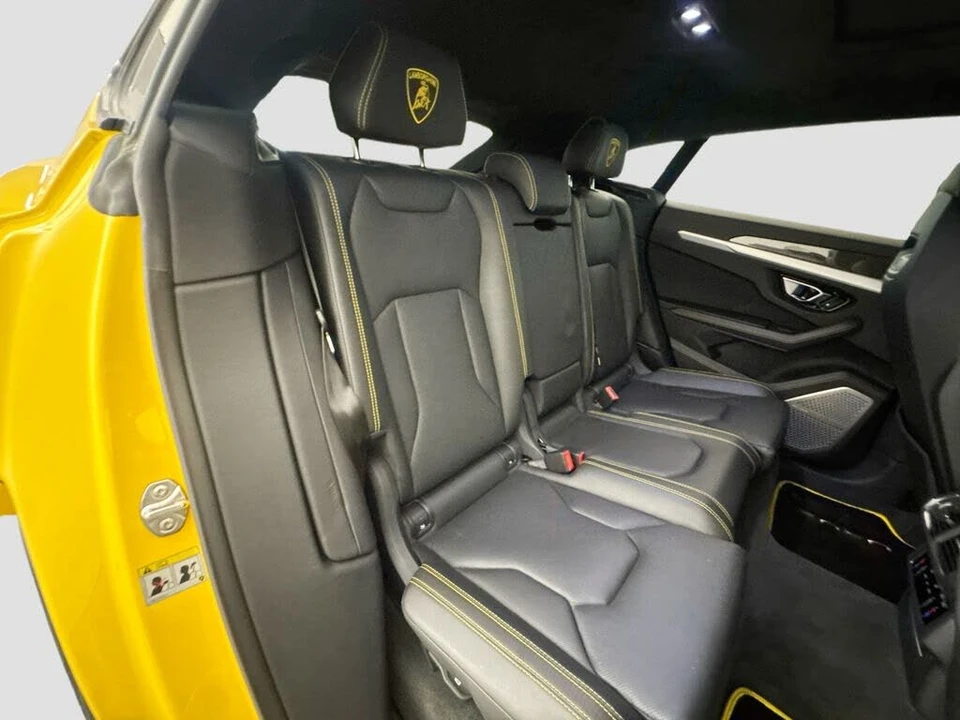 2020 Lamborghini Urus - Image 29 of 31