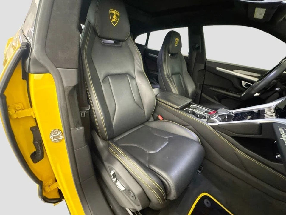 2020 Lamborghini Urus - Image 30 of 31