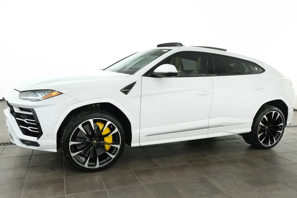 2020 Lamborghini Urus - Image 2 of 18