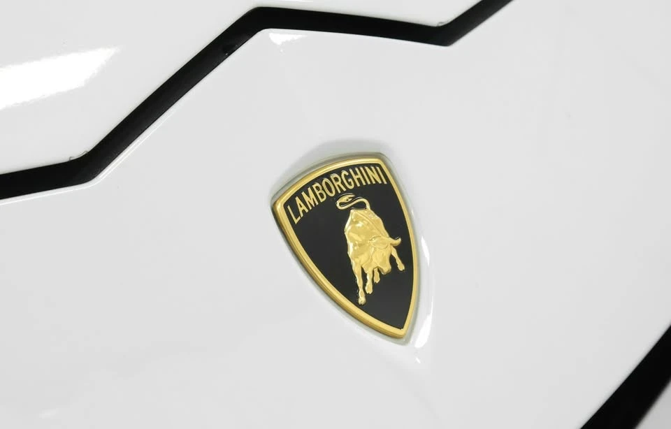 2020 Lamborghini Urus - Image 9 of 18