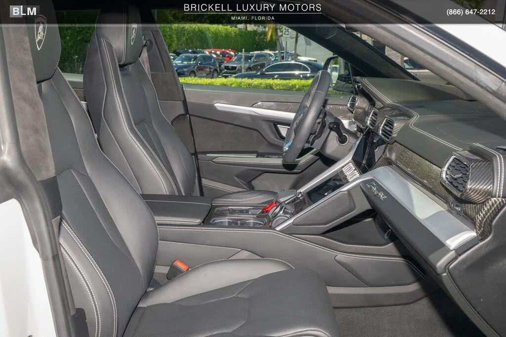2020 Lamborghini Urus - Image 25 of 31