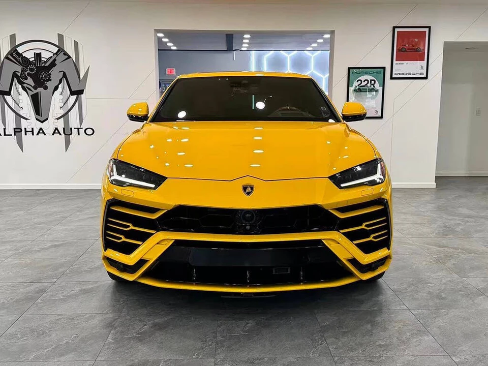 2020 Lamborghini Urus - Image 2 of 28