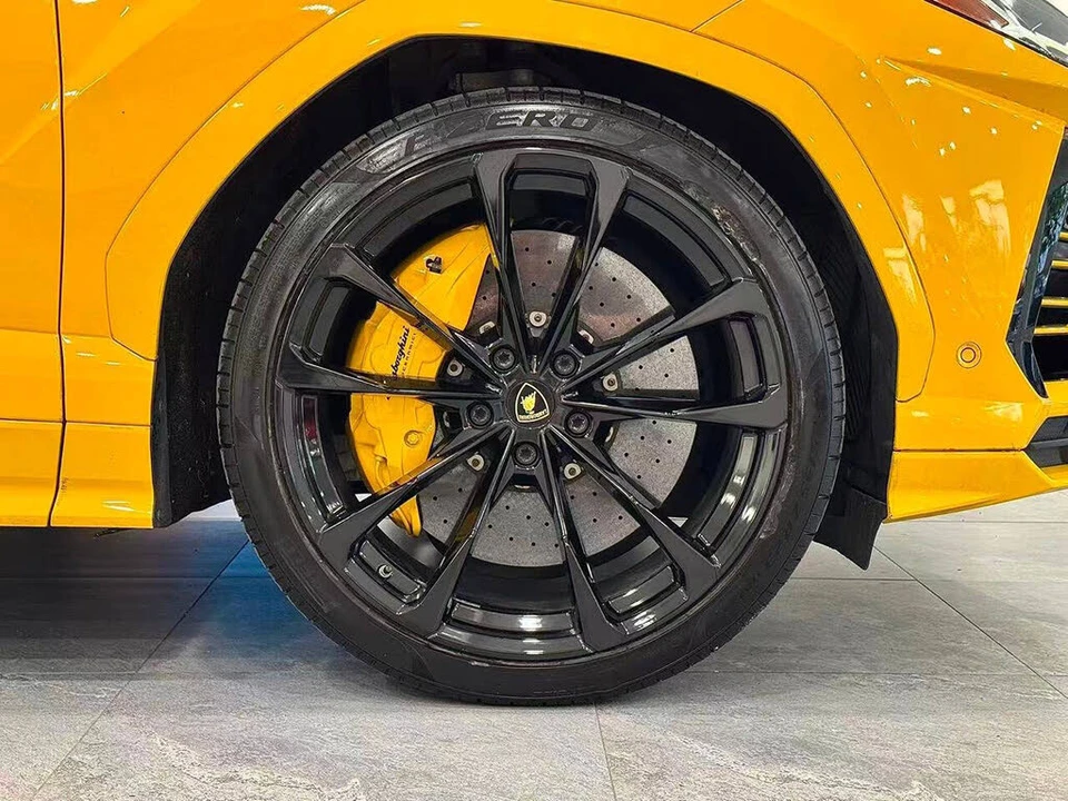 2020 Lamborghini Urus - Image 28 of 28