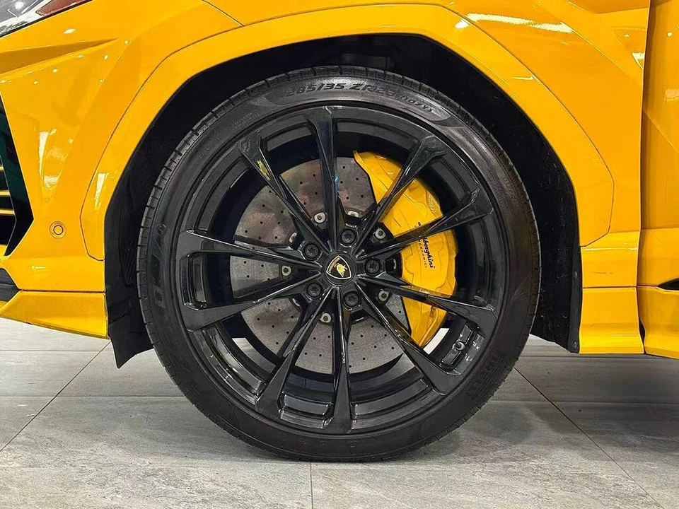 2020 Lamborghini Urus - Image 27 of 28
