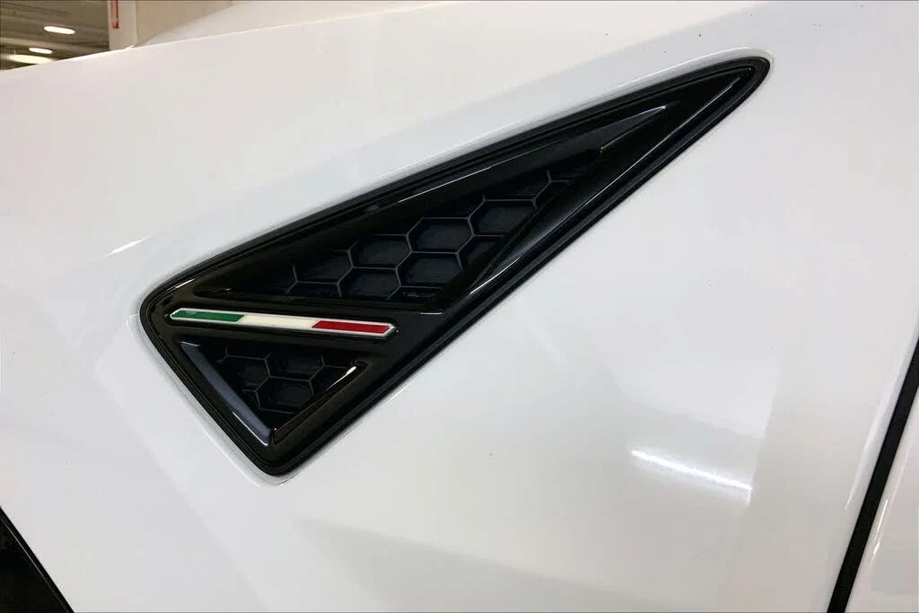 2020 Lamborghini Urus - Image 9 of 31