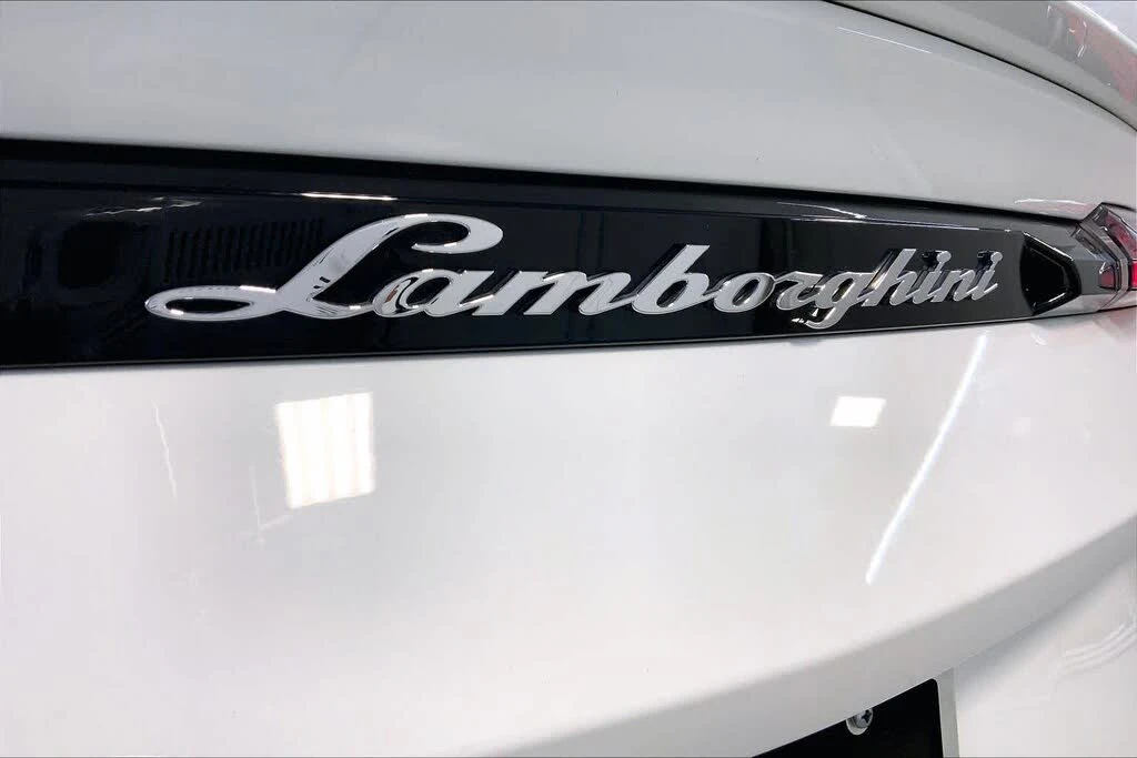 2020 Lamborghini Urus - Image 29 of 31