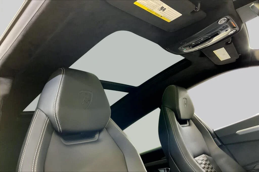 2020 Lamborghini Urus - Image 13 of 31