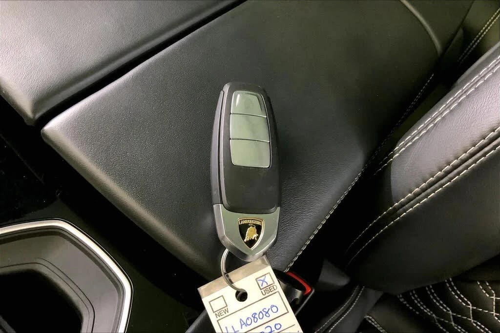 2020 Lamborghini Urus - Image 14 of 31