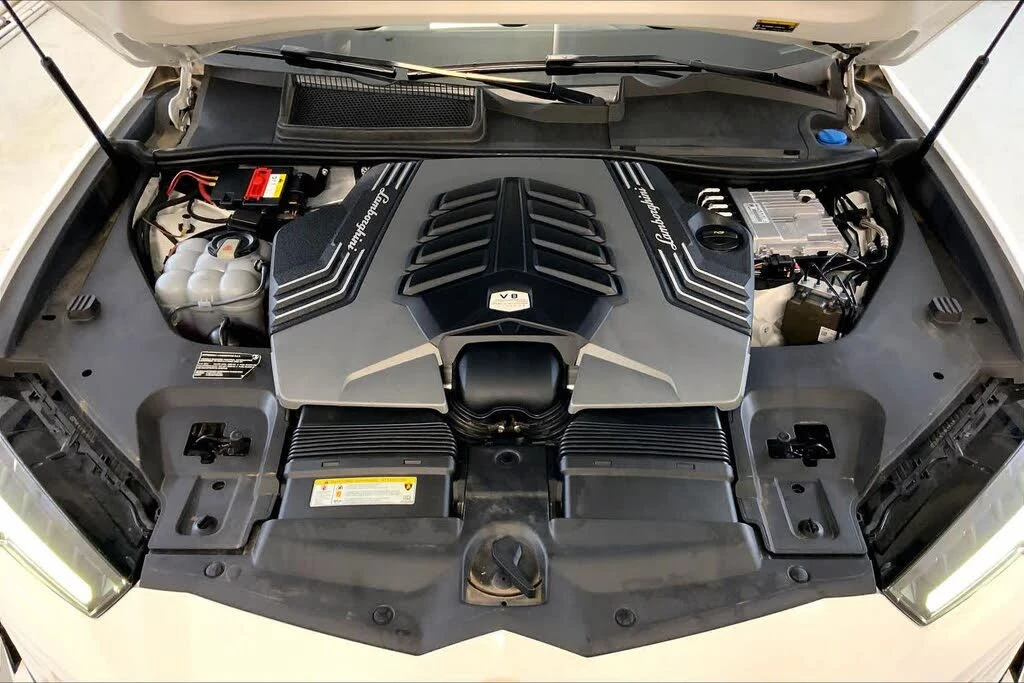 2020 Lamborghini Urus - Image 30 of 31