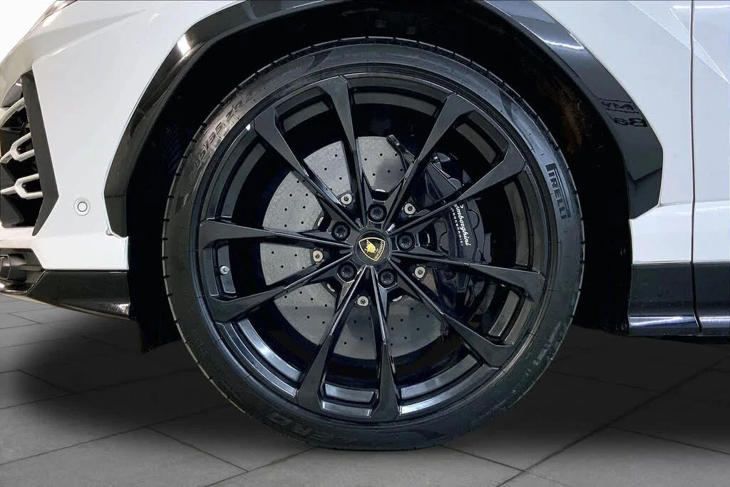 2020 Lamborghini Urus - Image 10 of 31