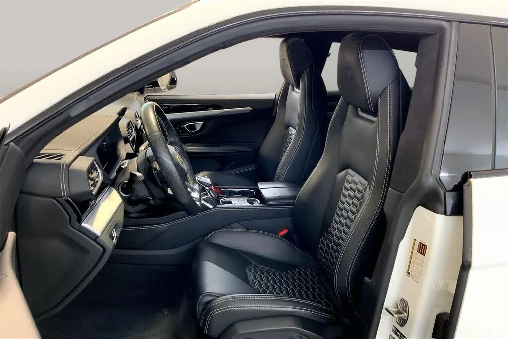 2020 Lamborghini Urus - Image 7 of 31