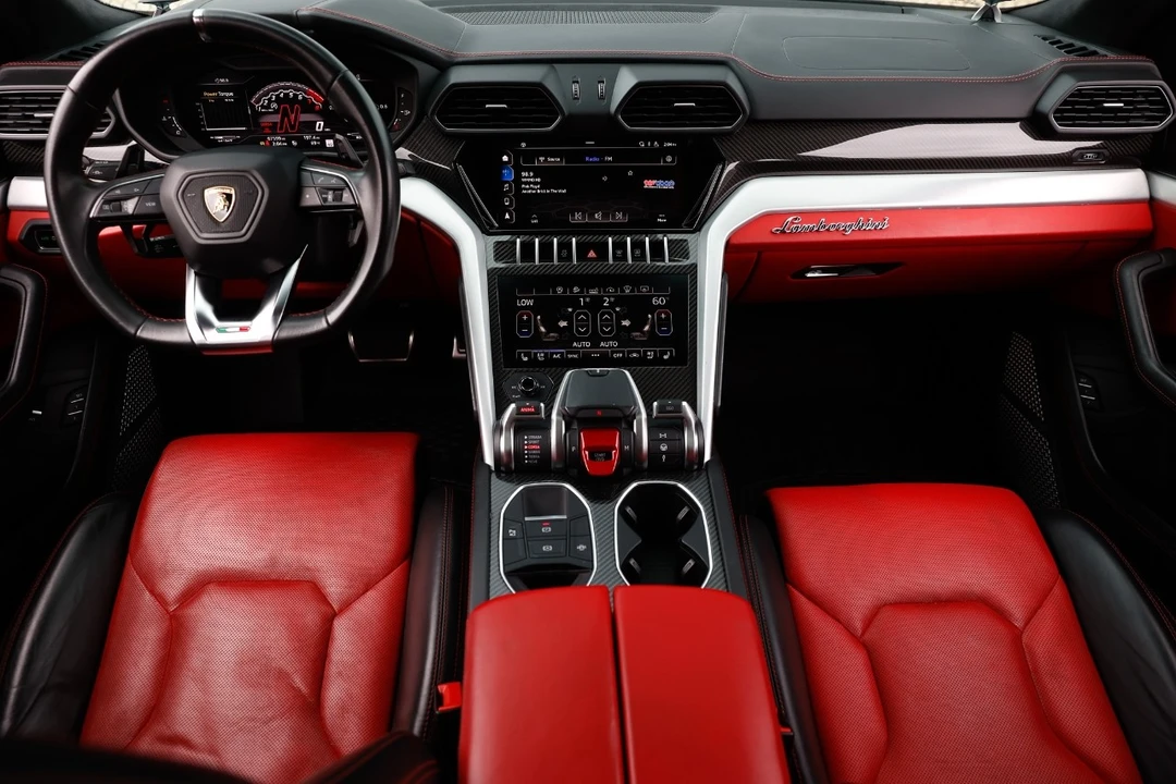 2020 Lamborghini Urus - Image 2 of 12